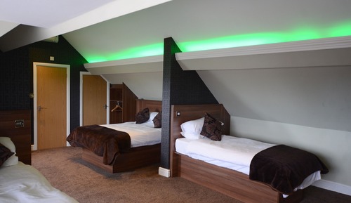 Deluxe Quadruple Room, Ensuite