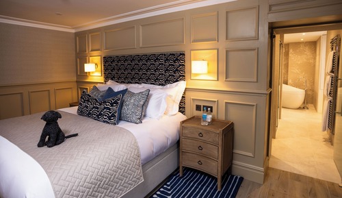 Deluxe Double Room, Courtyard View