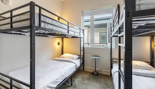 4BDR Suite w/ Rooftop