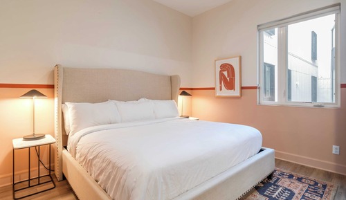 4BDR Suite w/ Balcony