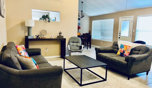 House, Multiple Beds, Patio, Garden View (Katy Hideaway)