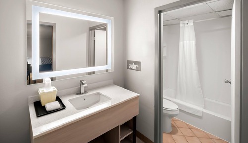 Suite, Multiple Beds, Non Smoking