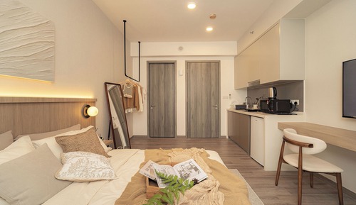 Premium Studio, City View