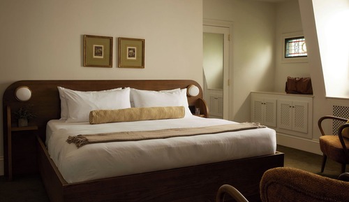 Signature Room