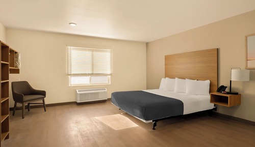 Studio Suite, 1 King Bed, Accessible