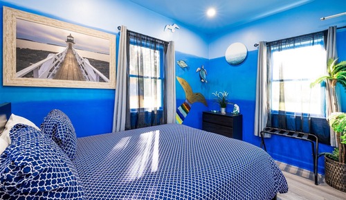 Mermaid (Pet Friendly)