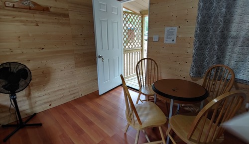 Cabin, Multiple Beds, Shared Bathroom