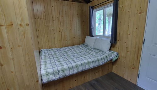 Cabin, Multiple Beds, Private Bathroom (Public Showers)