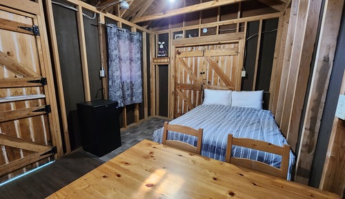 Cabin, Multiple Beds, Shared Bathroom