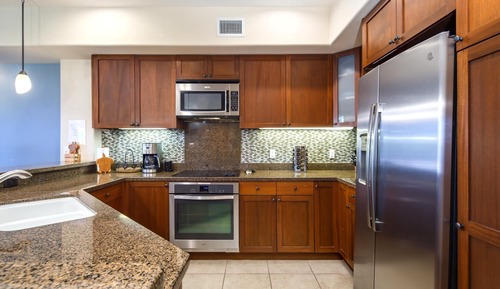 Condo (3 Bedrooms)