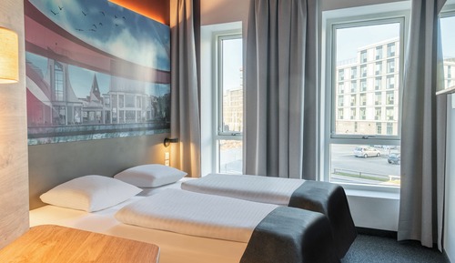 Double Room (French bed)