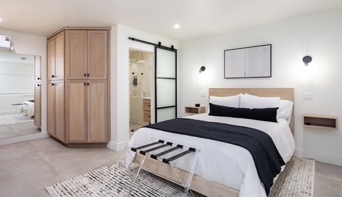 Standard Room, 1 Queen Bed