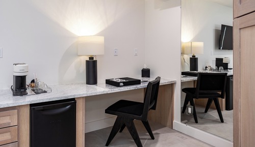 Comfort Room, 1 King Bed