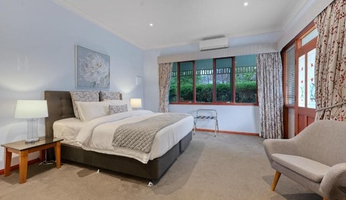 Lyrebird Comfort Cove