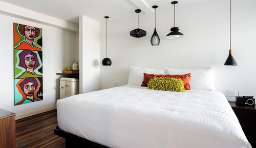 Inside Corner King, Third Floor