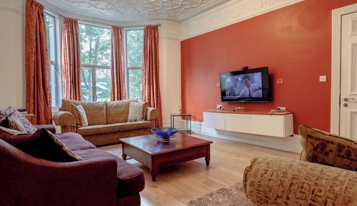 6 Beds Mixed Dormitory