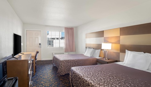 Standard Room, 2 Queen Beds, Non Smoking