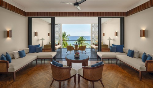 Deluxe Suite, 1 King Bed, Ocean View