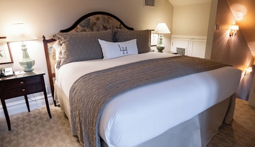 Suite (Attic)