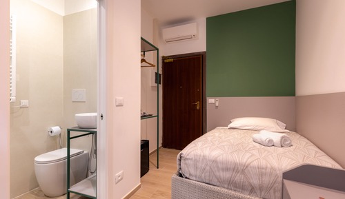 Comfort Single Room, Private Bathroom