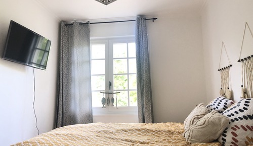 Deluxe Double Room, Shared Bathroom, Garden View (Chambre Boho)