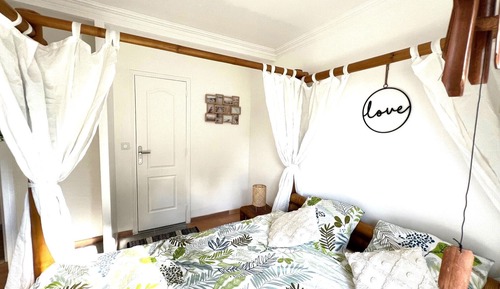 Superior Double Room, Ensuite, River View (Chambre Zen)