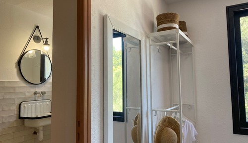 Chambre privee 2 lits avec salle