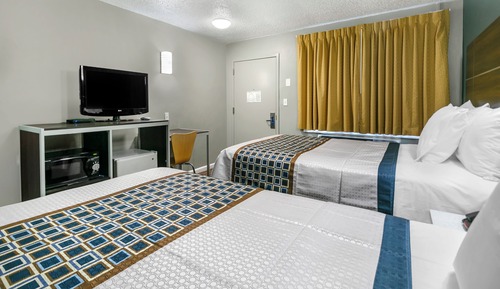 Standard Room, 2 Double Beds, Non Smoking