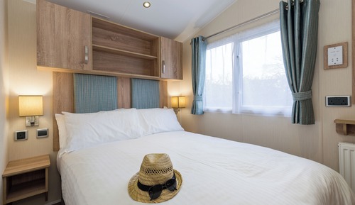 Mobile Home, 2 Bedrooms, Pets Allowed