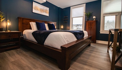 Two Bedroom Apartment Unit 5