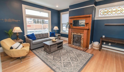 One Bedroom Apartment Unit 3