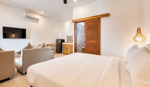 Standard Double Room, Pool View