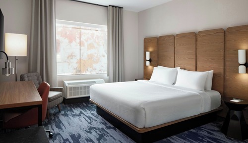 Room, 1 King Bed (Hearing Accessible)