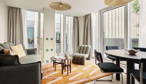 One-Bedroom Deluxe Apartment