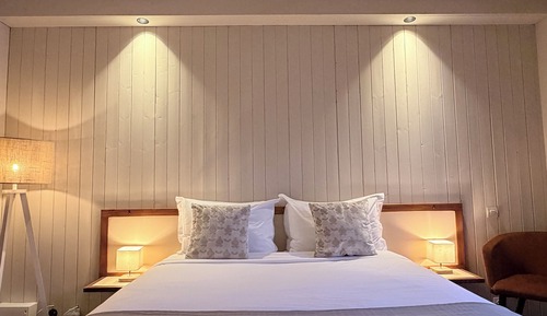 Comfort Double Room, 1 Queen Bed, Balcony, Mountain View