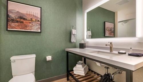 Room, 2 Queen Beds, Accessible, Non Smoking