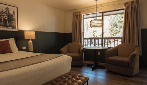 Room, 1 Queen Bed (No Pets)