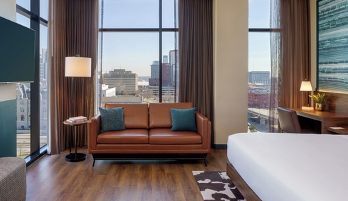 Studio Suite (1 King Bed)