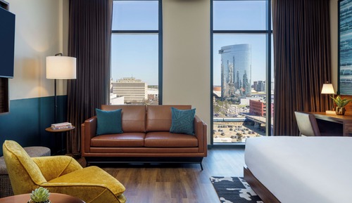 Deluxe Room, 1 King Bed (High Floor)