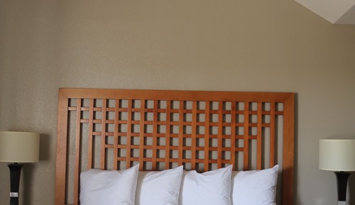 Room (1)