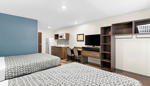 Suite, 2 Queen Beds, Non Smoking