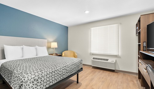 Suite, 1 Queen Bed, Non Smoking