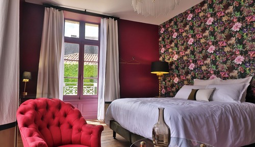 Double or Twin Room, Private Bathroom (La25)