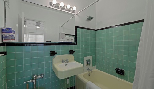 Basic Single Room #16