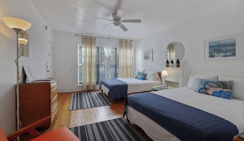 Deluxe Double Room #15