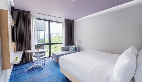 Superior Room, 1 King Bed