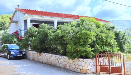 Apartment (Two Bedroom Apartment with Terrace an)