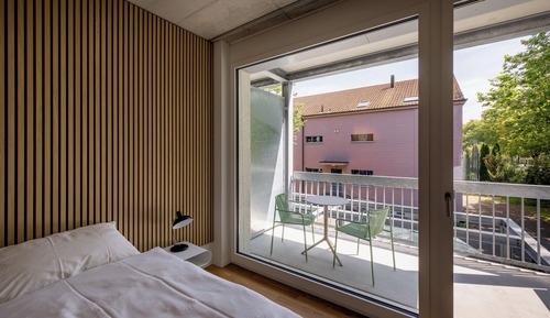 Apartment Extra Large with one seperate Bedroom and Balcony