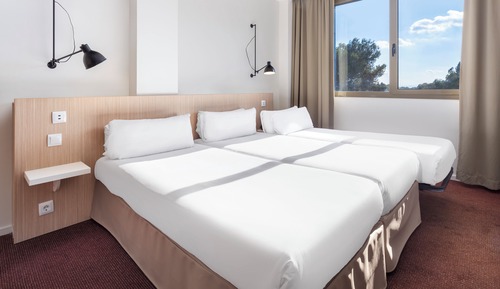 Triple Room