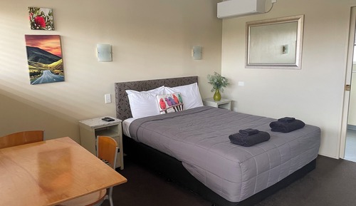 Superior Studio, 1 Queen Bed